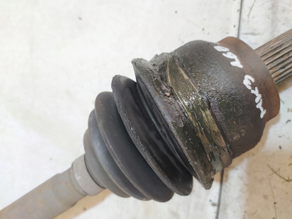 фото №2, Ford focus mk3 приводной вал правая 1.6 b автоматическая коробка передач