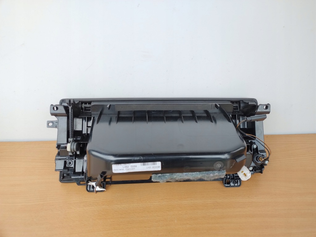 фото №9, Land rover discovery бардачок консолі l462 шкіра