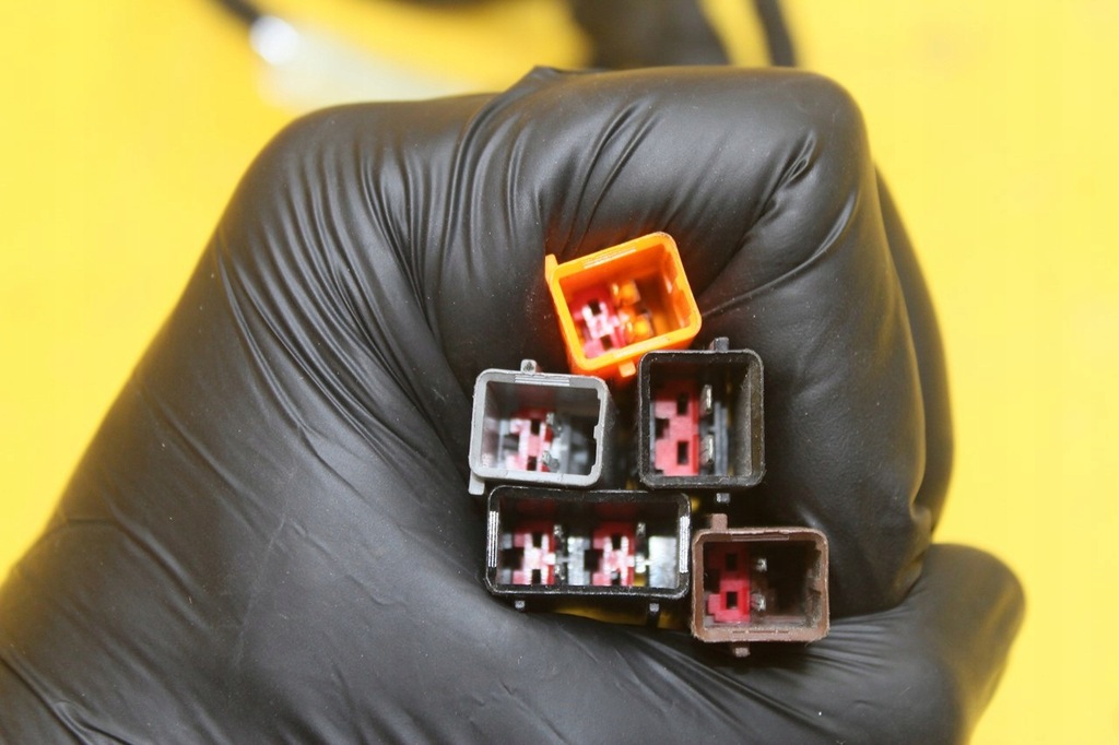 фото №5, Джгут сидіння лівий перед v60 s60 ii 30761798