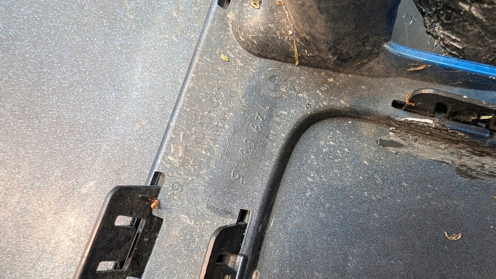 фото №16, Bmw i3 i 3 13-18 бампер перед передний bez отверстий 7296815