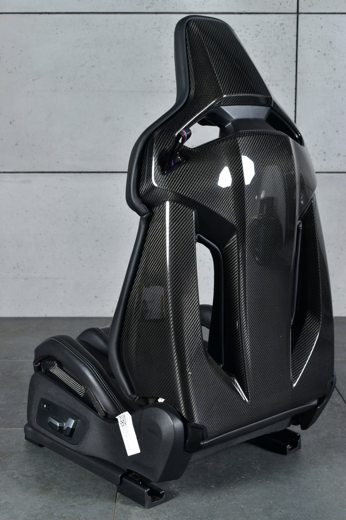 фото №7, Bmw m8 f92 g15 сиденья ковшеобразные сиденье салон середина карбон оригинальные