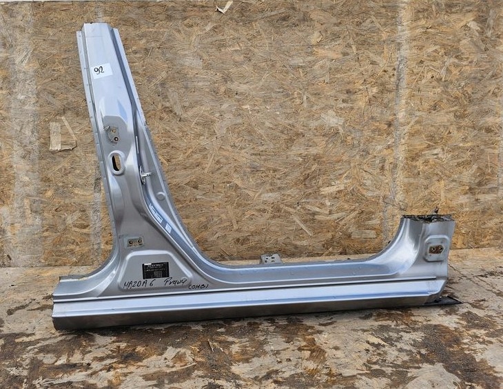 фото №1, Mazda 6 vi gj поріг правий блок двигуна середній 38p