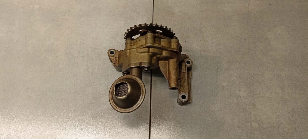 фото №8, Насос масла vw passat b5 alz 06a115121