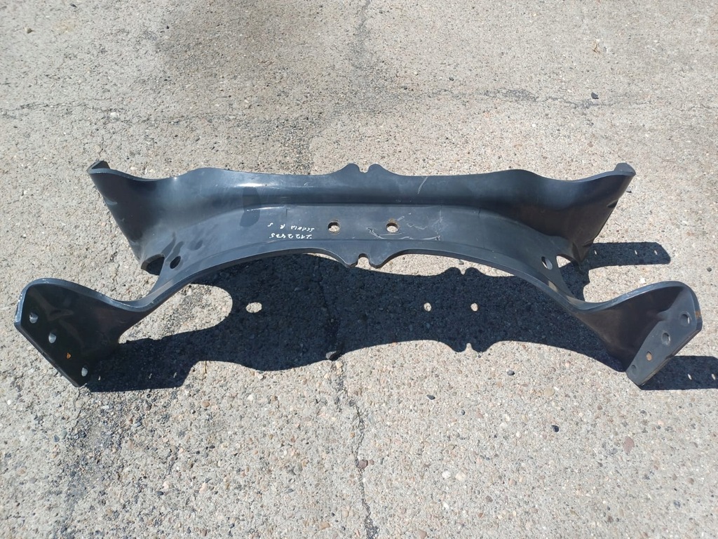 фото №1, Балка поперечна кронштейн рами scania r s ntg ngt euro 6