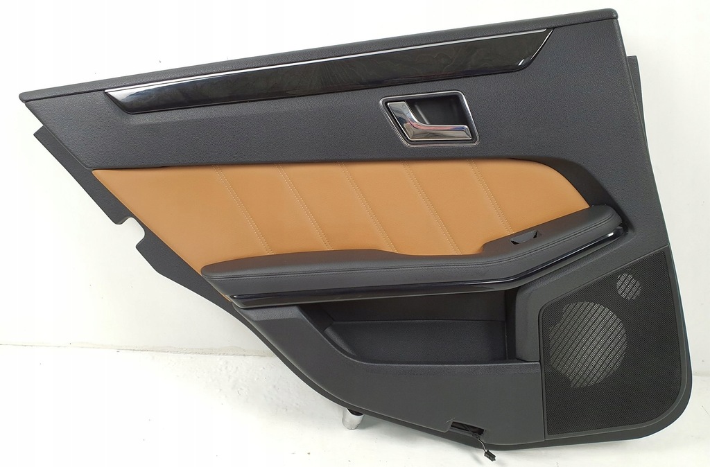 фото №1, Обивка обшивка дверь левый задняя mercedes w212