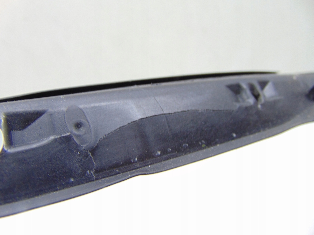 фото №10, Прокладка двері ліва задня porsche taycan 3 ущільнювачі