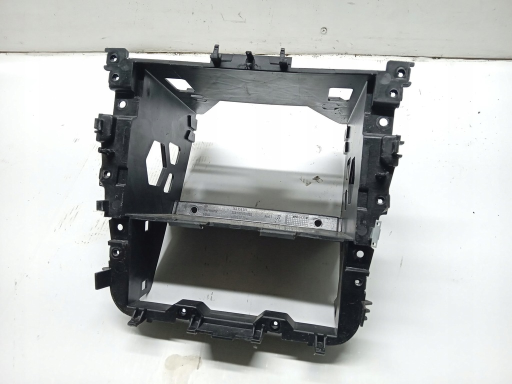 фото №1, Рамка кронштейн радио vw golf v