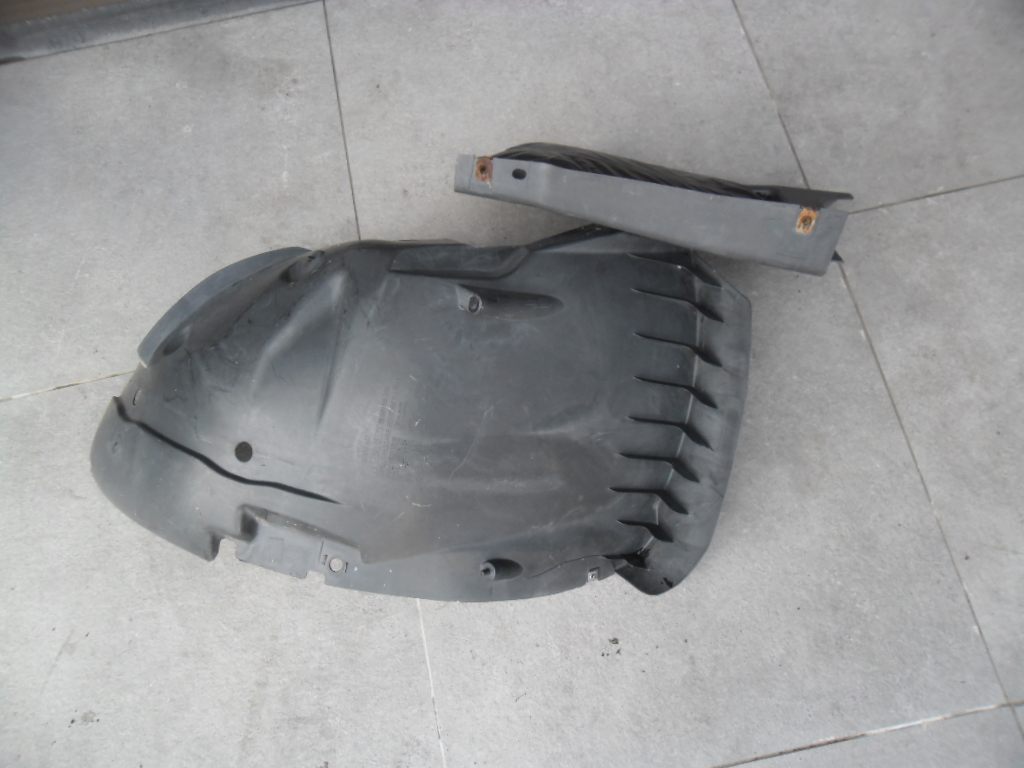 фото №1, Подкрылок перед правое opel vivaro renault trafic ii 93857447 8200508348