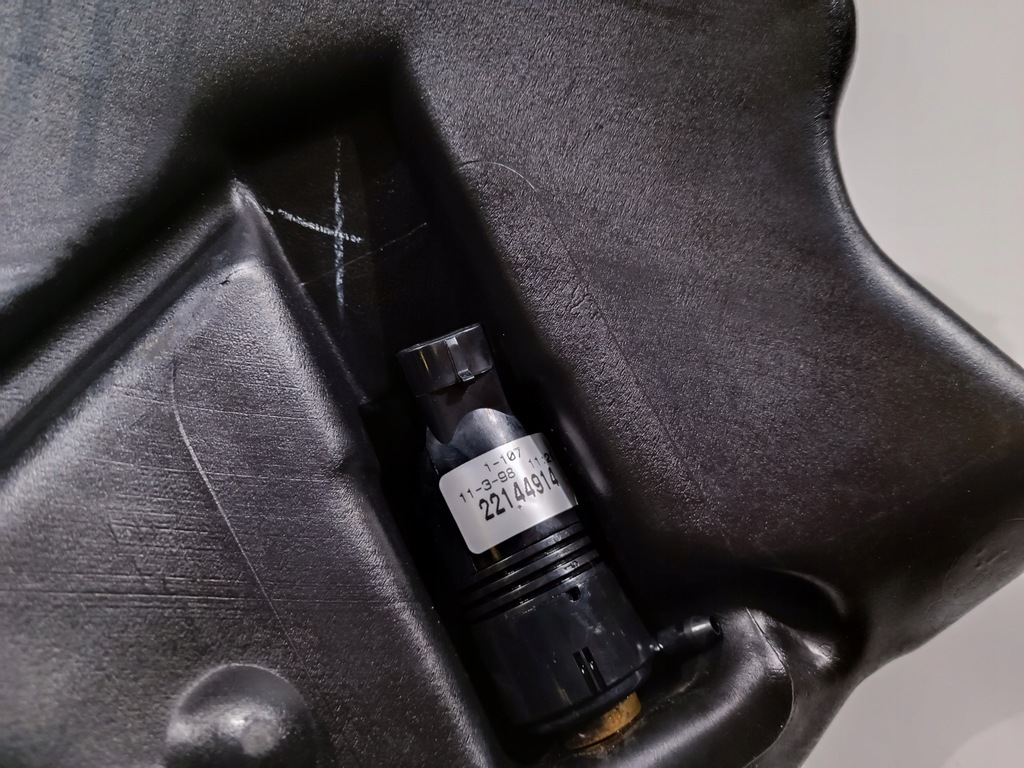 фото №8, Бачок жидкость омывателя corvette c5