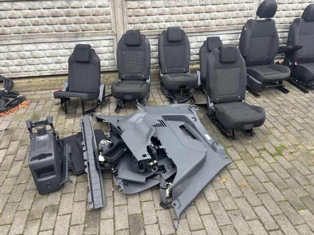 фото №1, Комплект сиденья салон 7 os. peugeot 5008 i 2009-2017 europa igły