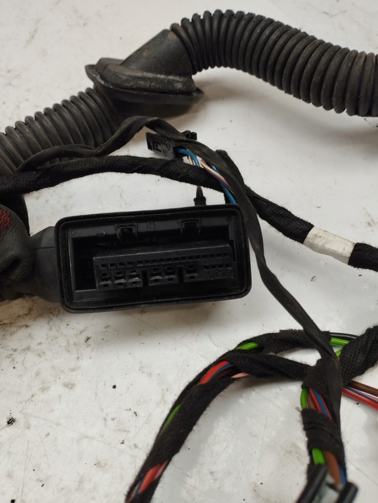 Mercedes a35 w177 amg жгут дверь правый  задний a1775405801 Доставка