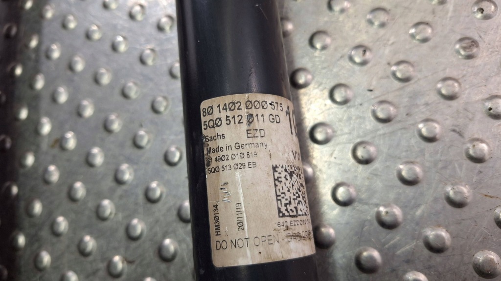 Амортизатор левое  правый  задняя комплект  5q0512011gd audi a3 8v 1.5 tsi 12- Цена