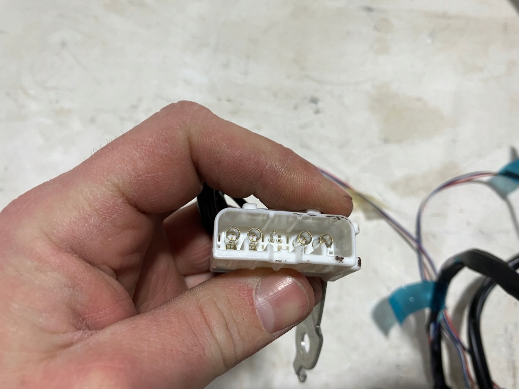 фото №4, Corolla e21 kombi електропроводка стельовий tylko pod радар