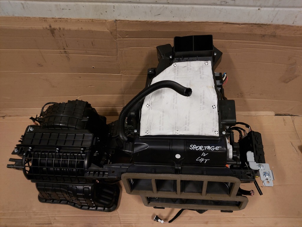 фото №1, Kia sportage iv lift обігрівач