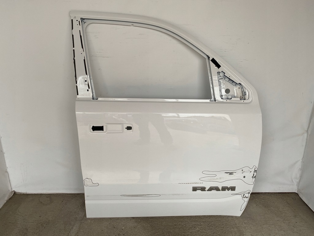 фото №1, Dodge ram 2019r- дверь передние правое перед poznań ==giełda==