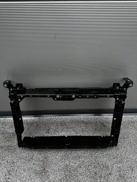 фото №1, Pas передний усилитель передний skoda kamiq scala idealne !