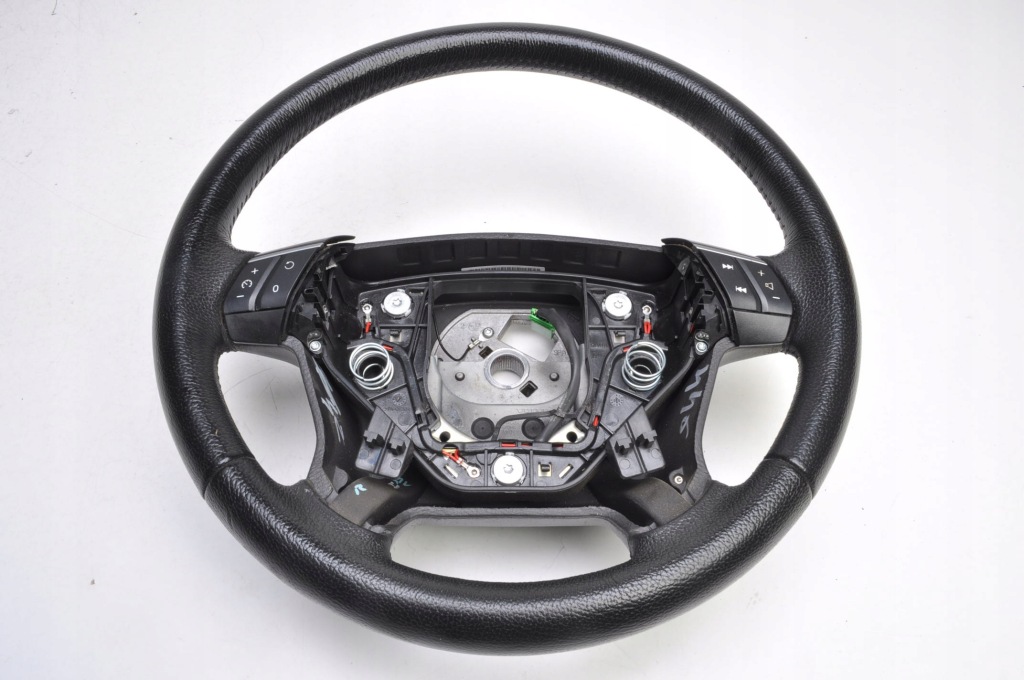 фото №1, Volvo xc90 повітропровід шкіряний 30776426 lift