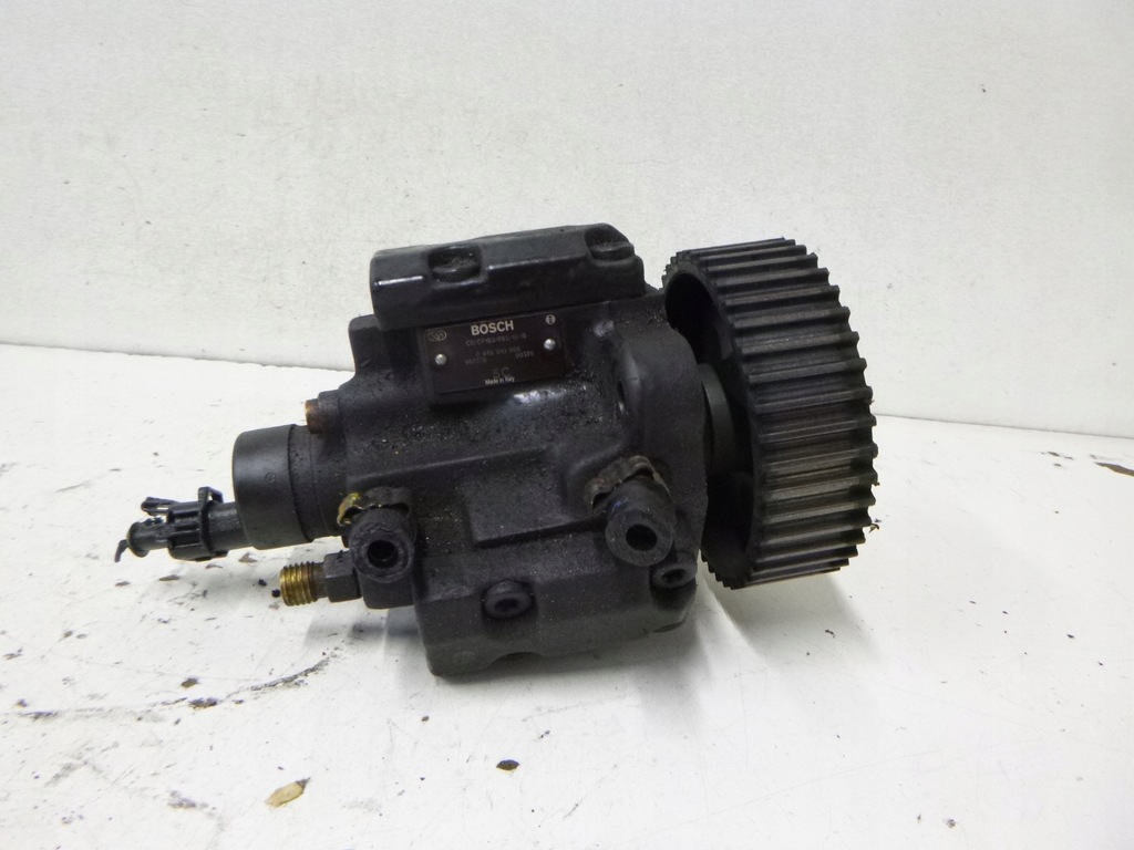 фото №1, Насос упорскування alfa romeo 156 2.4jtd 01r.