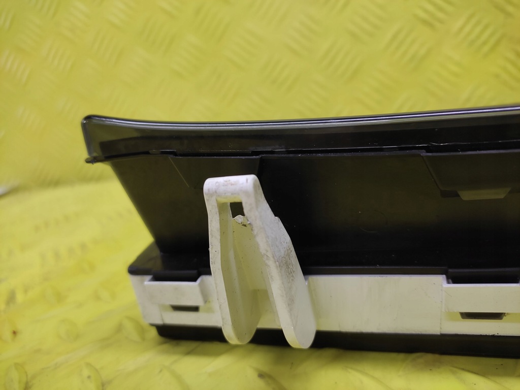 фото №5, Toyota corolla e12 2.0 d4d лічильник 110080107004