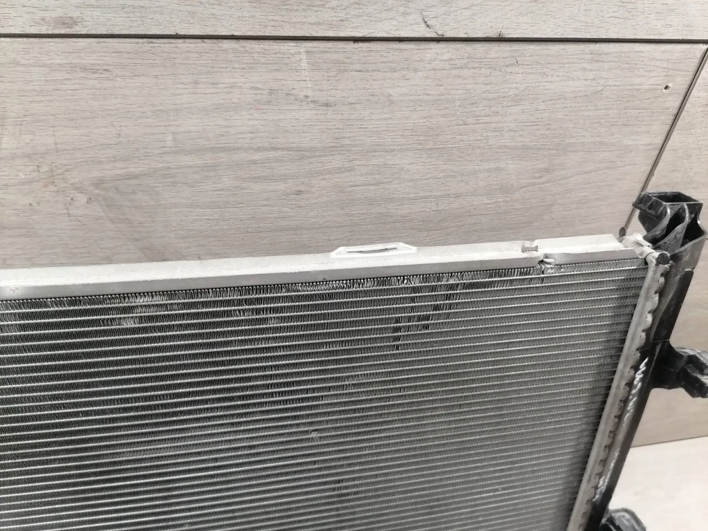 Mercedes w246 радиатор воды a2465001303 в Украине