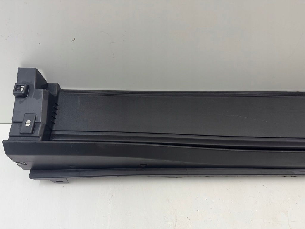 фото №2, Mustang mach-e правая молдинг порог порог lj8b-r10154 21-