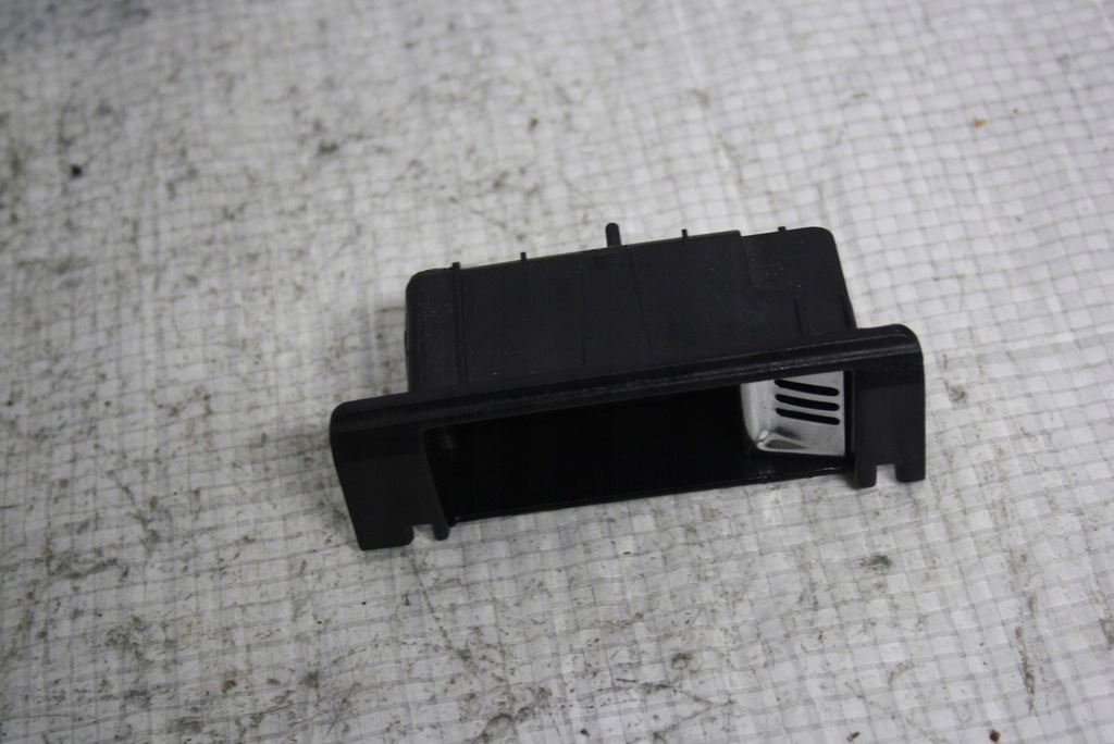 фото №6, Вкладыш пепельницы правый audi a6 c5 4b0857406