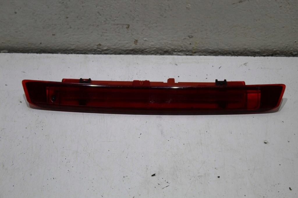 фото №1, Ford b-max третій світло стоп ładne