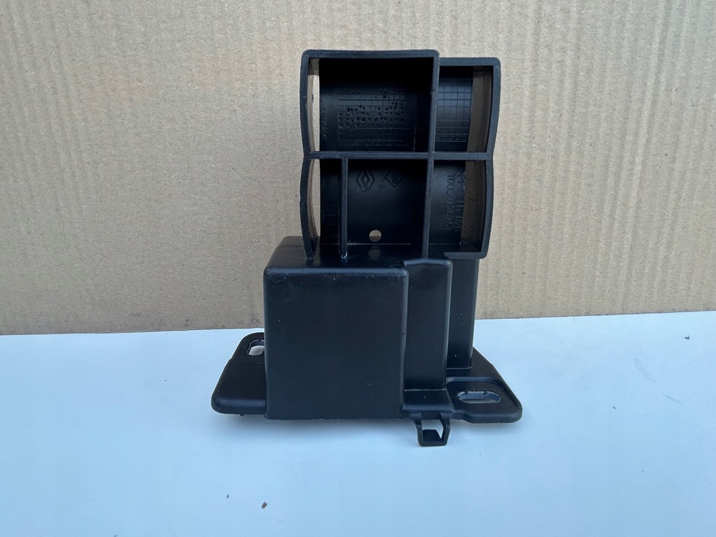 фото №1, Renault clio iv левая зона деформации