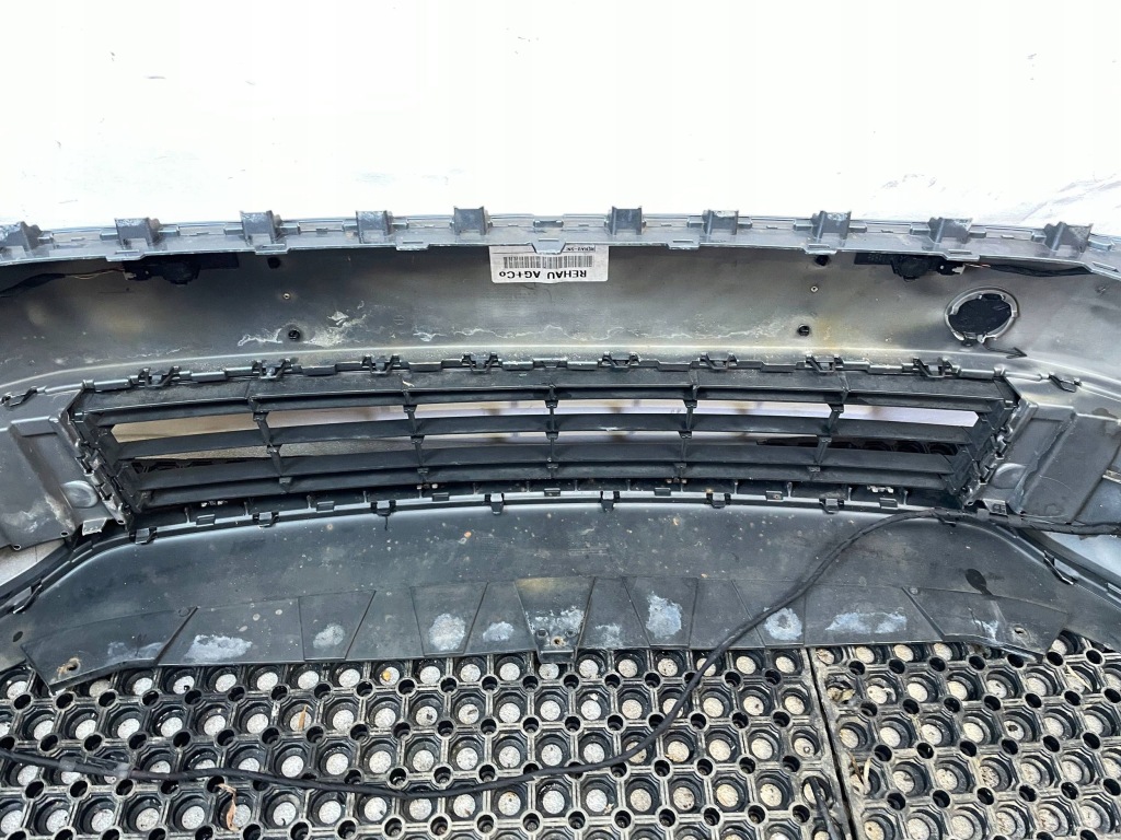 Бампер перед передний противотуманная фара pdc vw passat b7 код лакокрасочного покрытия: lk7x 2010- Оригинал