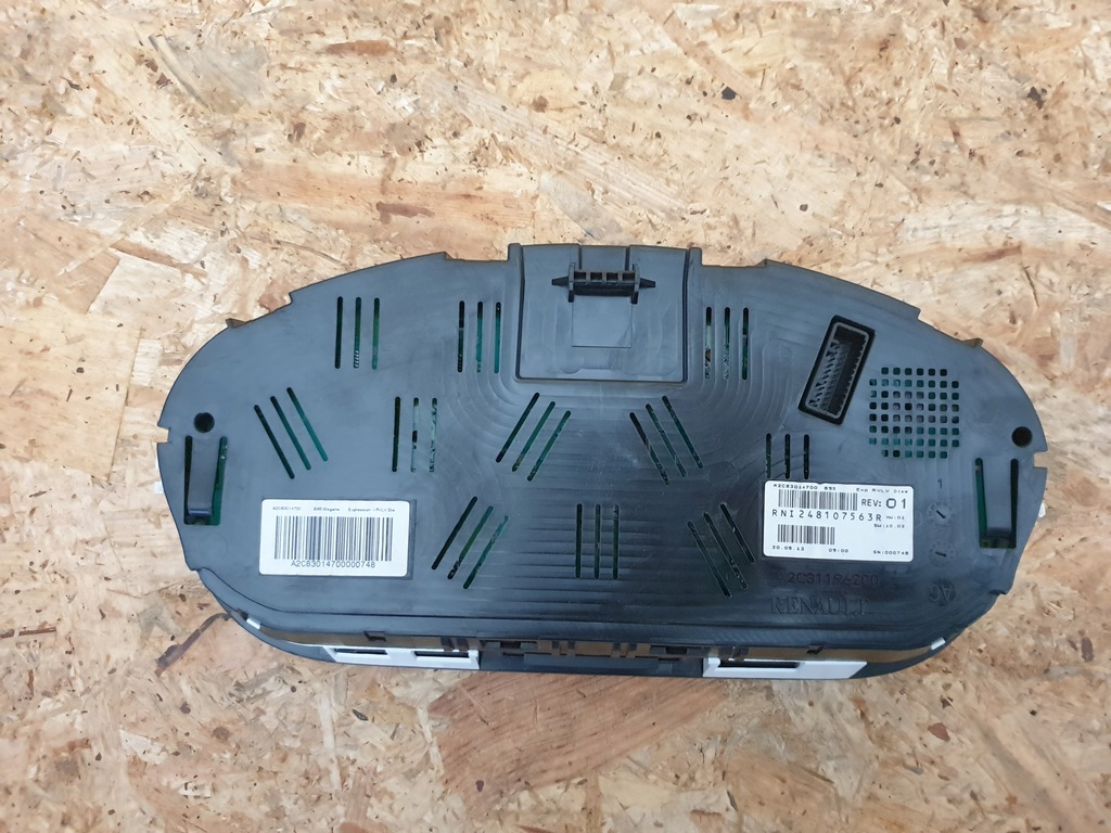 фото №7, Renault megane iii счетчик приборная панель 248107563r 1.5