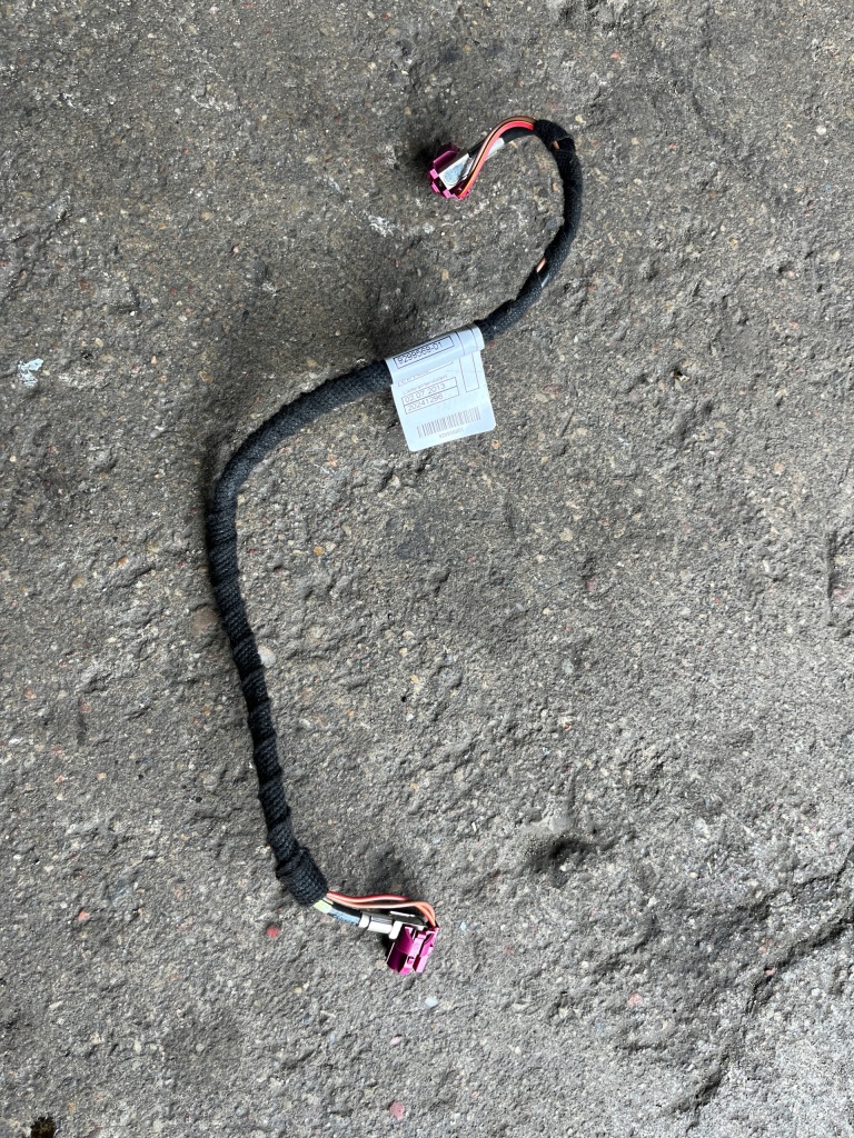 Купити 41 bmw f20 f21 f22 f23 f30 f31 f32 f33 f36 шланг кабель monitora 9299567