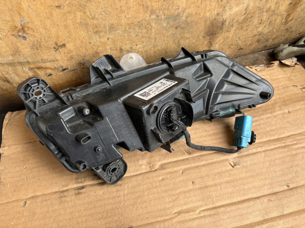 Peugeot 3008 5008 ii lift 2020- led drl правий 9836230980 в Україні