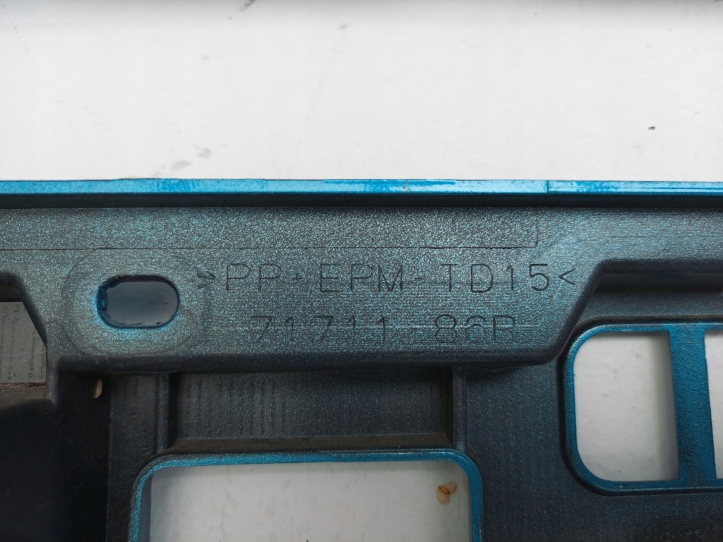 Suzuki vitara iii 3 lift 2018- бампер перед передний 71711-86r Доставка