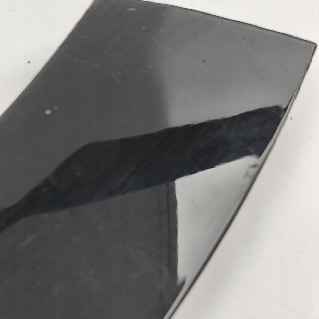 фото №9, Audi q8 2023 ліва сторона молдинг крила заднього