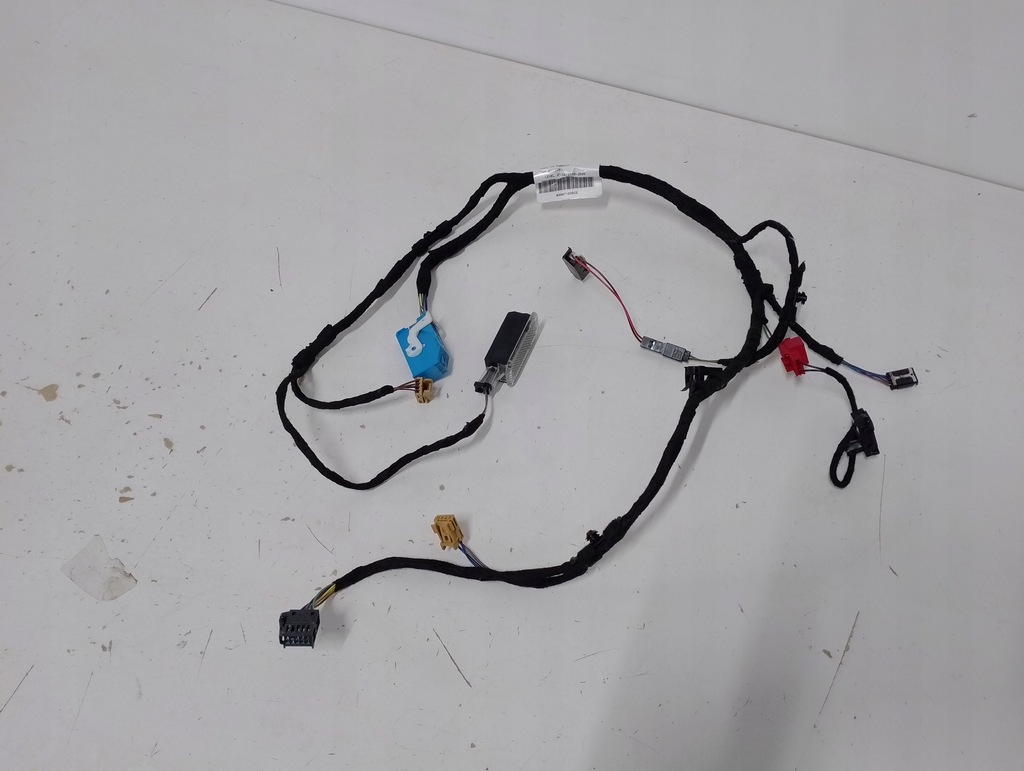 фото №1, Audi q3 83a971035cs джгут трубопровід обшивка двері лівий перед