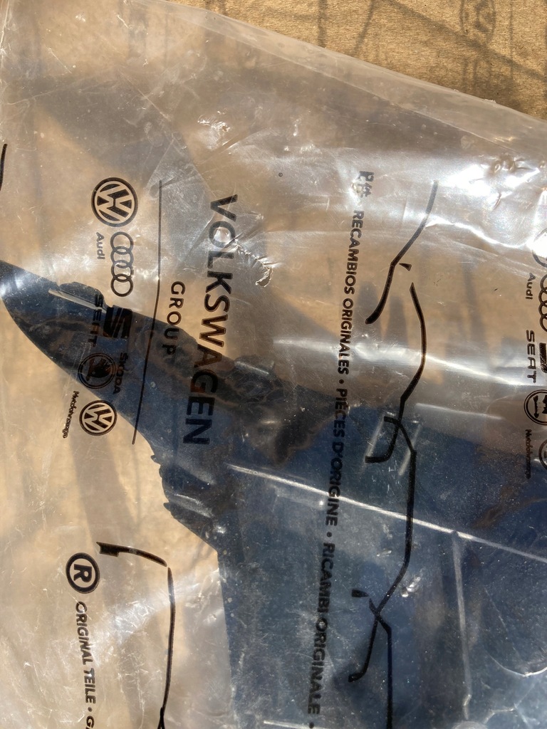 фото №7, Направляющая бампера 3r0807393 seat exeo sedan левый задняя