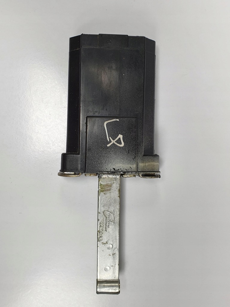 Купить Ограничитель дверь перед передний mercedes w140