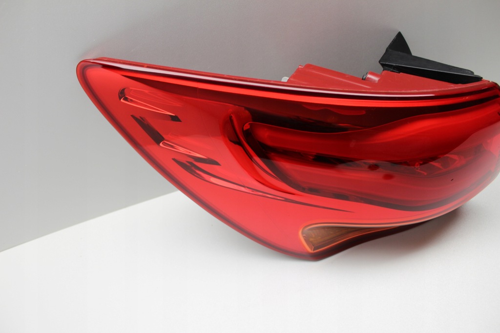 фото №5, Kia ceed 2 ii kombi - лампа задняя левая led 2012+