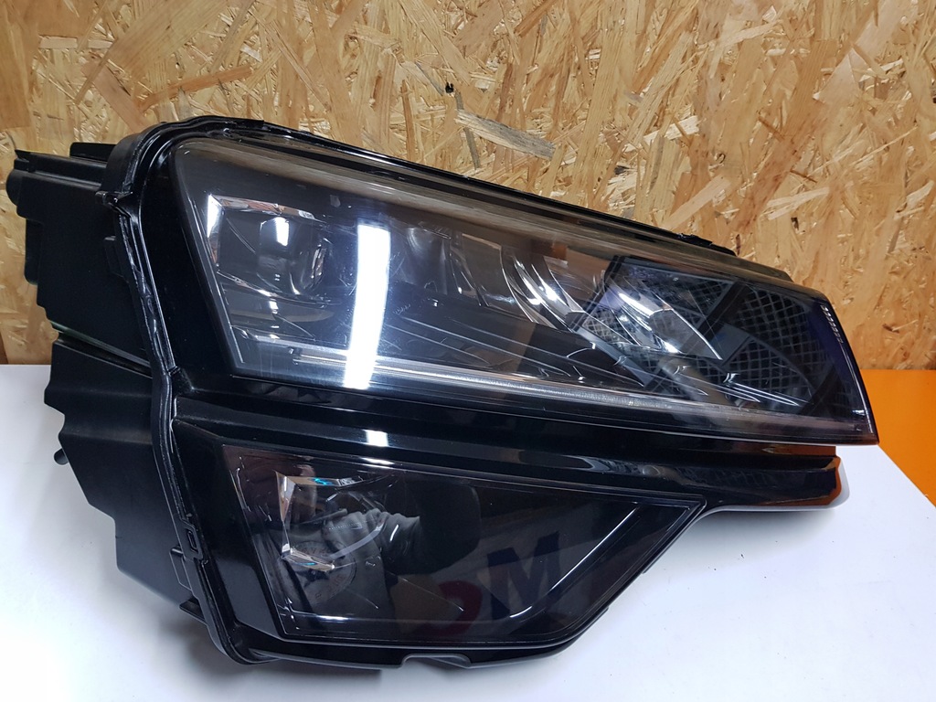 фото №1, Лампа правая правый r перед передняя skoda karoq full led 57b941016f 57 57b