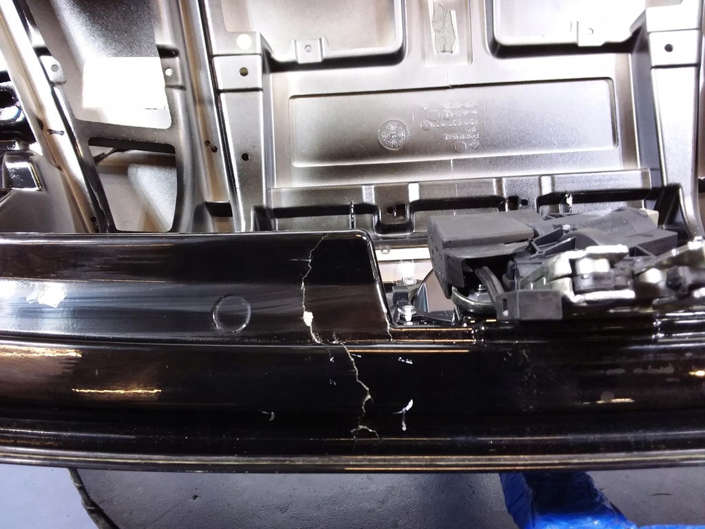 фото №8, Vw eos задня кришка багажника багажника l041