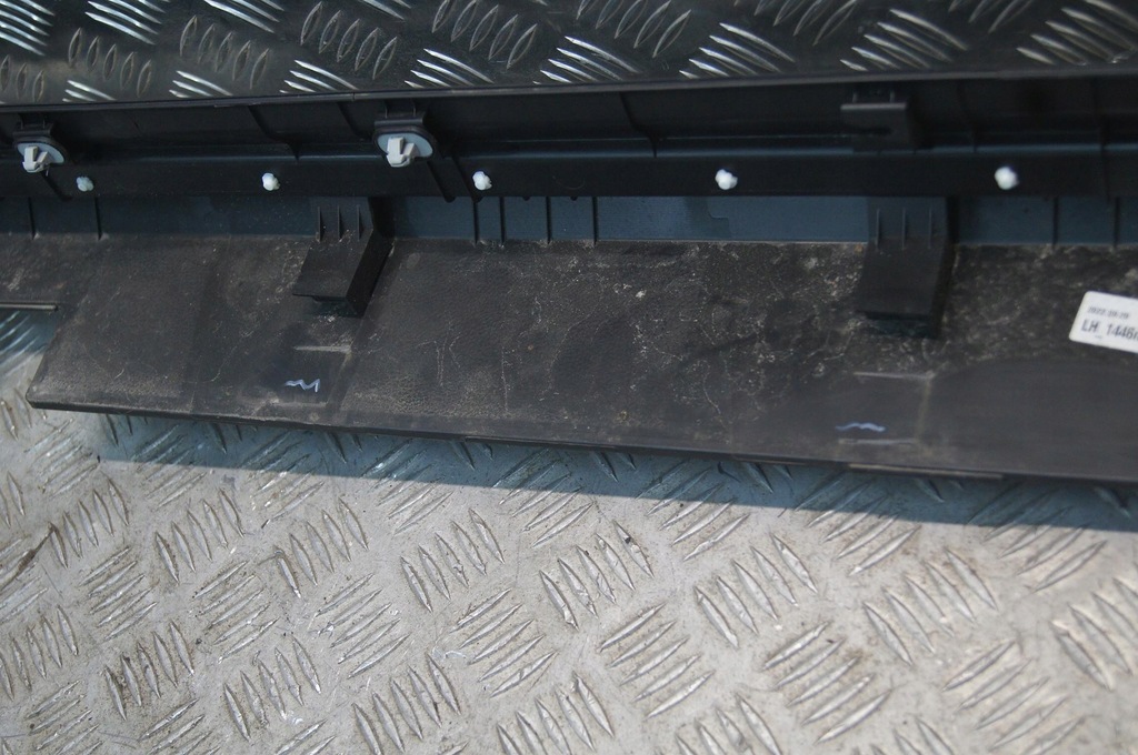 фото №12, Kia ev6 поріг лівий молдинг поріг