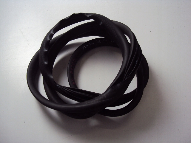 фото №1, Прокладка дверь правый перед renault twingo iii