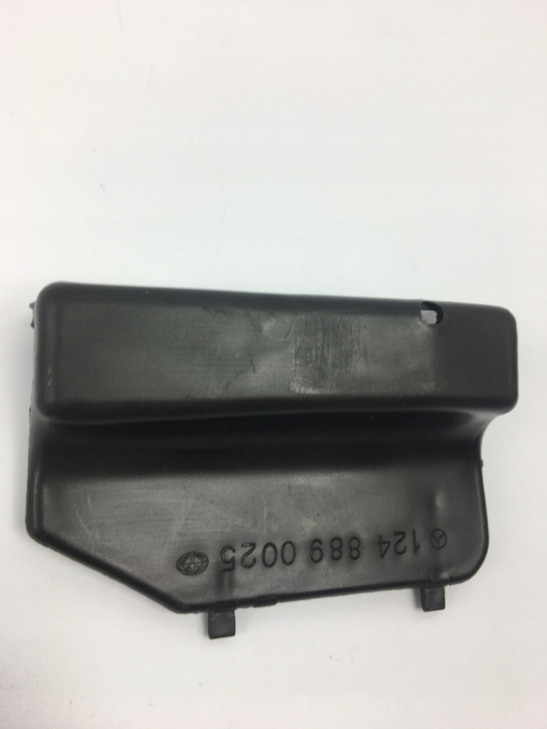 фото №1, Захист пластик фаркопа замка капот mercedes w124 1248890025