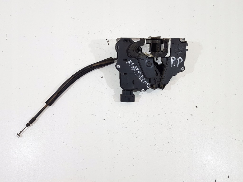 фото №1, Fiat оригинальный номер 1350147080 замок дверь