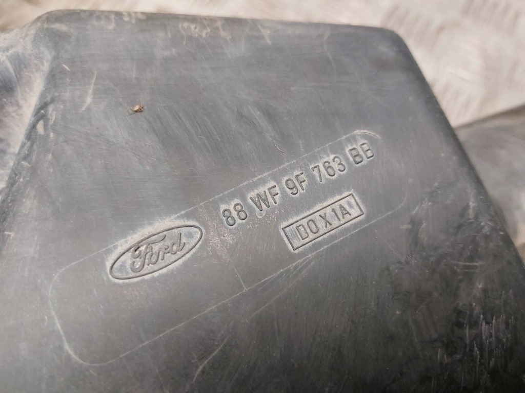 фото №8, Корпус фільтра повітря + резонатор ford sierra i lift 2.0 8v 88wf-9600-ba