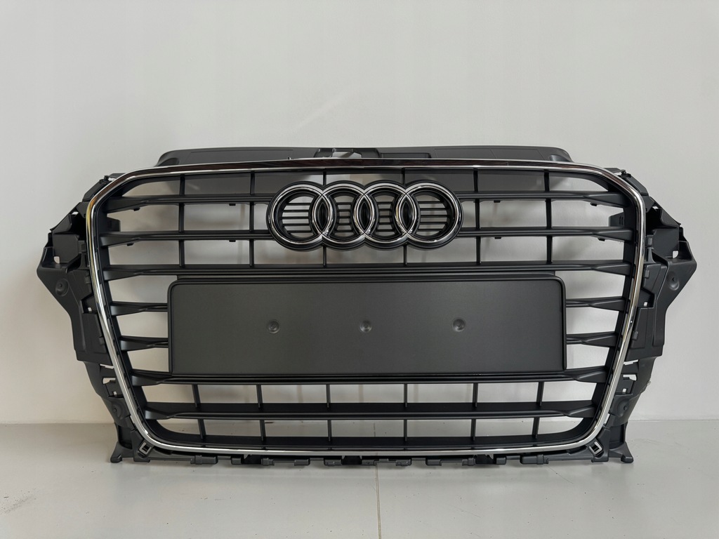 фото №1, Audi a3 8v3 lift решётка радиатора решётка радиатора оригинальный