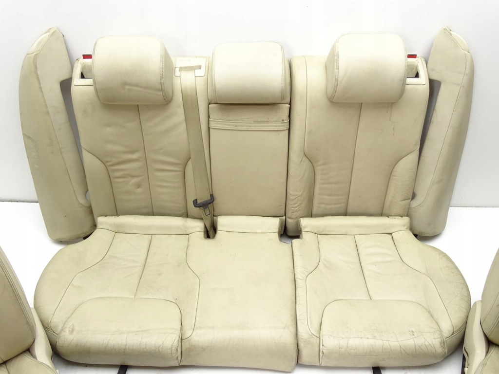 Комплект  сидіння заднє сидіння шкіра vw passat b6 3c lift kombi Зі Шроту