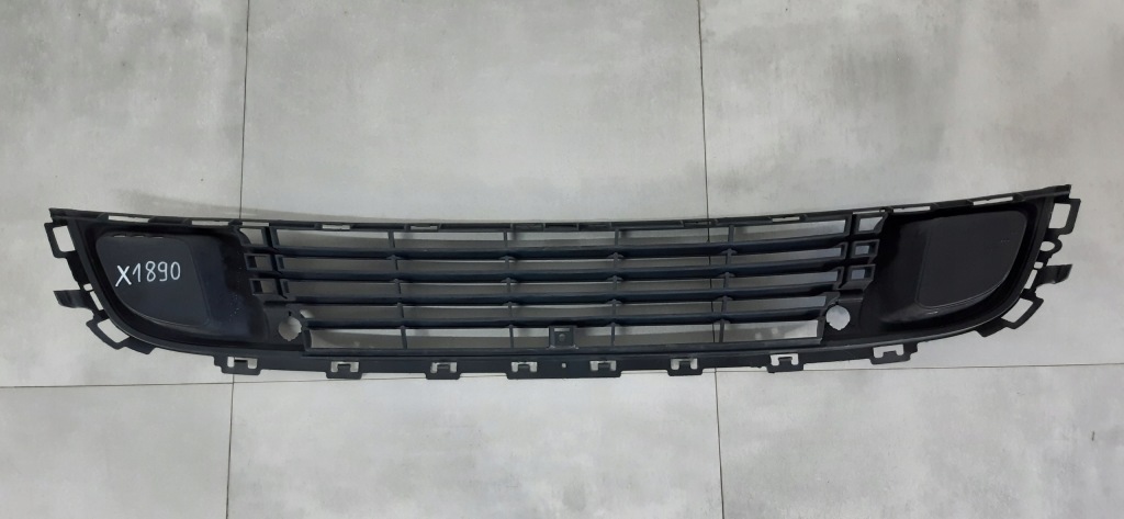 Купить Citroen c5 iii x7 решётка средняя бампера перед 9681052677