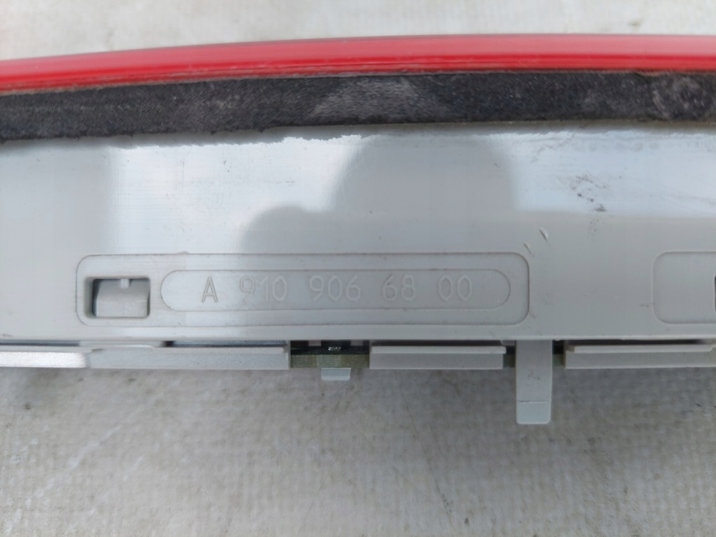 Свет стоп третий средний mercedes sprinter w910 910 2018- a9109066800 Киев