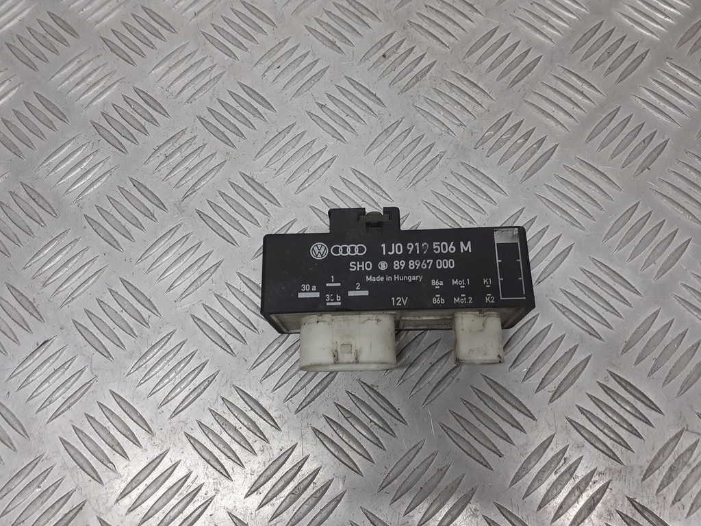 фото №1, Volkswagen оригинальный номер 1j0919506m блок управления вентилятора